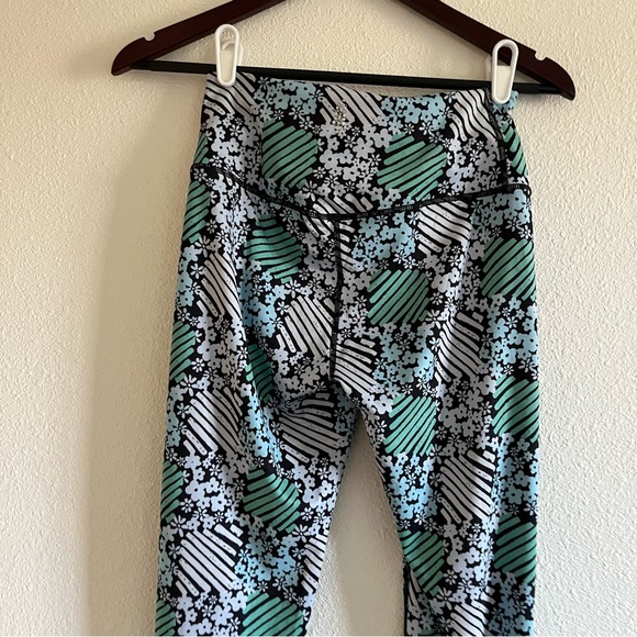 Free People Movement Your Corner Lose Control Printed Bra and Leggings Set Small - Picture 11 of 14